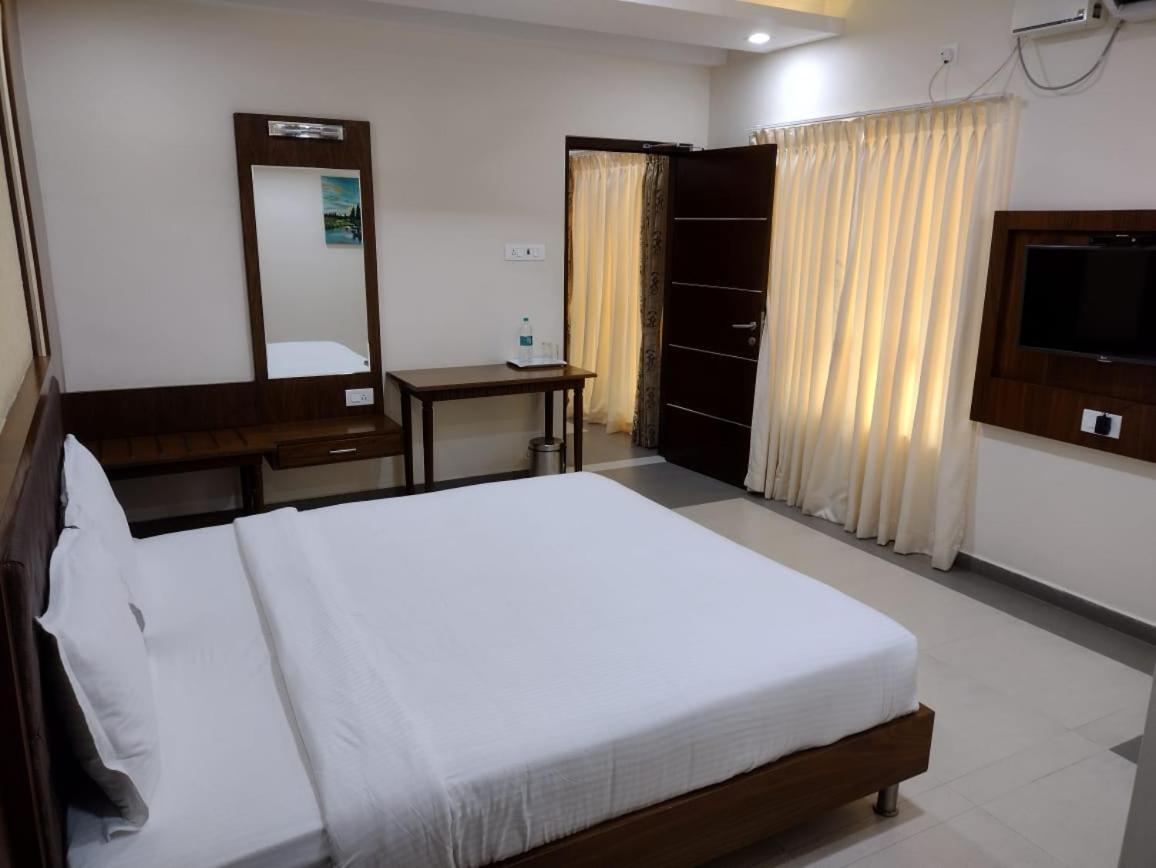 Atlanta Park Chennai Otel Tambaram Dış mekan fotoğraf